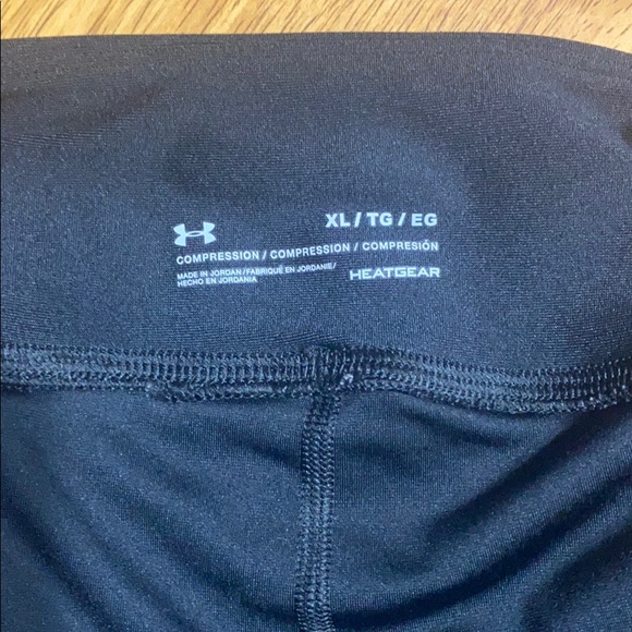Under Armor Leggings - Picture 3 of 3